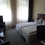 Bed & Breakfast Am Ratshof 3*