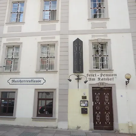 Am Ratshof 3* Halle (Saale)