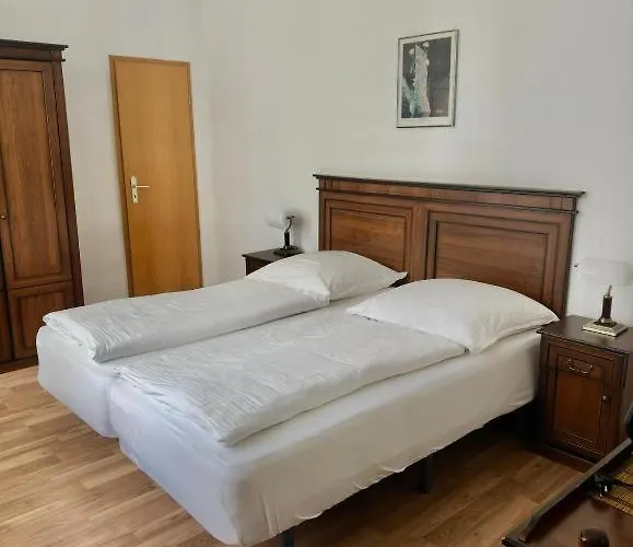 Bed & Breakfast Hotel-pension Am Ratshof Halle (Saale)