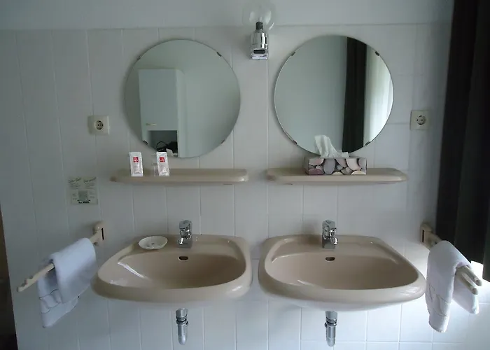 Bed & Breakfast Hotel-pension Am Ratshof 3*